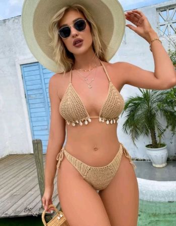 بيكيني سباحة Chiccia صيفي للشاطئ مع تفاصيل صدفية ورباط جانبي
