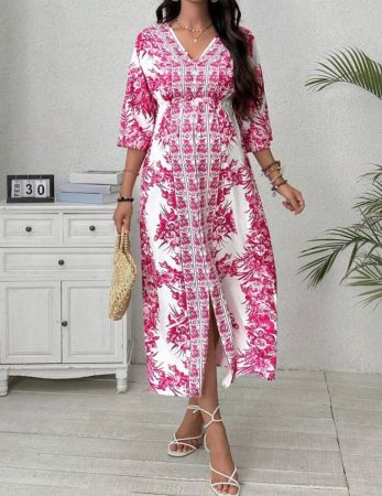 SHEIN فستان للأمهات الحوامل له طباعة كاملة والتصميم V الرقبة مزود بأزرار، أنيق وناعم
