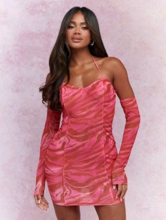 فستان قصير بنقشة النمر من MISSGUIDED