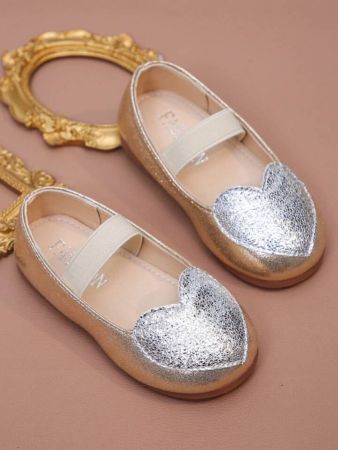 Kids Comfortable And Stylish Outdoor Flat Shoes With Heart Decor