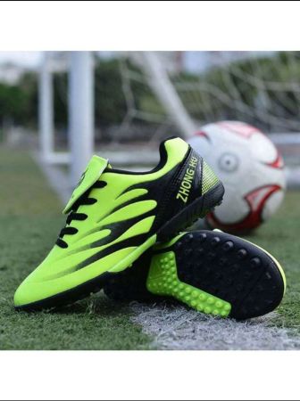 Lightweight Breathable Classic Fashionable Low-Cut Popular Outdoor Sports Students Soccer Training Shoes Ronaldo Cleats