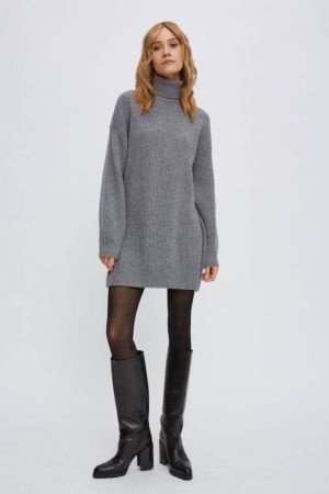 knitted dress in wool