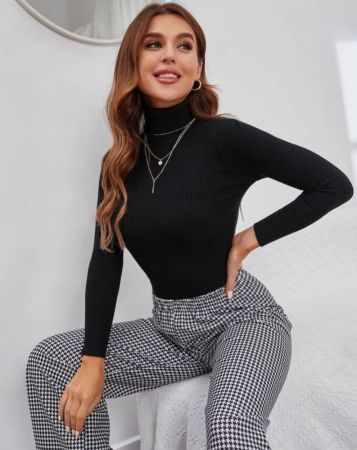 سترة SHEIN Essnce Solid Rib Knit ذات الرقبة العالية