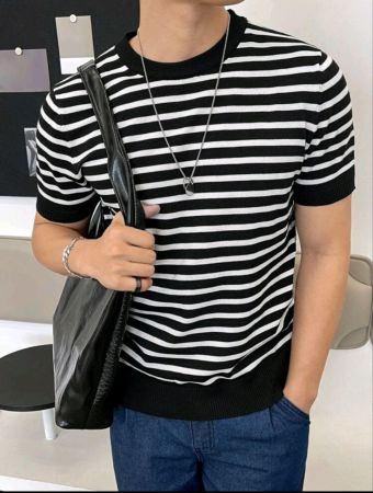 بلوزة مانفينيتي أوربان تشيل المحبوكة للرجال بنقشة مخططة