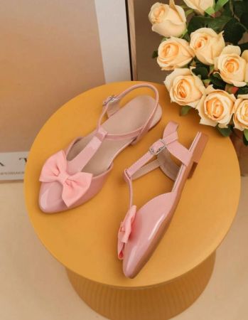 صنادل شبابية مسطحة للصيف، مناسبة للحفلات أو العطلات