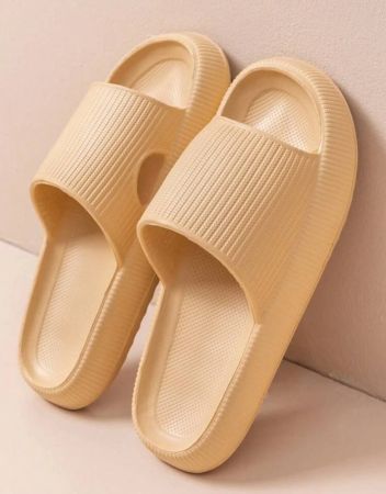 حذاء صيفي جديد بنعل سميك وناعم ومضاد للانزلاق ومريح للارتداء في الهواء الطلق وخفيف الوزن مناسب للعطلات والشاطئ ونعل ناعم ومتعدد الاستخدامات