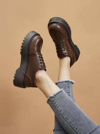 حذاء أكسفورد برباط ونعل سميك