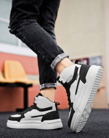 حذاء رجالي عالي الجودة على طراز الكلية مع بطانة جلدية عادية ومادة شبكية، حذاء تزلج كاجوال برباط، حذاء مريح للمشي لمسافات طويلة في الهواء الطلق بتصميم بسيط