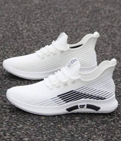 أحذية رياضية عصرية للرجال مع تعادل الرباط، مقاومة للانزلاق والتآكل، قاع أبيض ناعم، سهلة التنفس بشبكة، موديل جديد لعام 2025، أحذية متعددة الاستخدامات للرجال