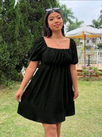 فستان شين إيزوير أسود بياقة مربعة ومقاس كبير، فستان تخرج