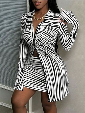 طقم تنورة وقميص نسائي مخطط بأكمام طويلة وأزرار أمامية من Slaydiva