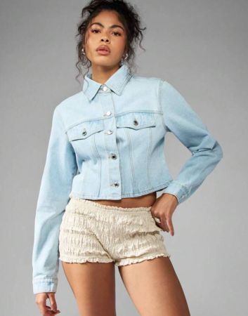 MISSGUIDED  جاكيت قطن أزرق فاتح بغسيل الثلج فائق اللياقة البدنية