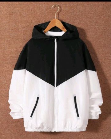 سترة كارديجان بأكمام طويلة وغطاء رأس بألوان متباينة للأولاد المراهقين من SHEIN مع جيوب