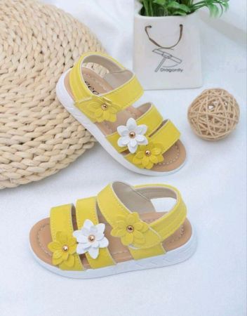 صنادل كلاسيكية جديدة لطيفة مزينة بالزهور للفتيات الصغيرات، نعل ناعم غير قابل للانزلاق مع إغلاق سهل بشريط سحري، صنادل جلدية مناسبة لمرحلة ما قبل المدرسة، ملاحظة: قد يكون هناك اختلاف طفيف في تصميم النعل المزين بالزهور