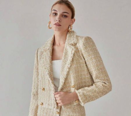 MOTF PREMIUM بلايزر قصير محاك بنسيج متشابك مع حافة خام وياقة صدر