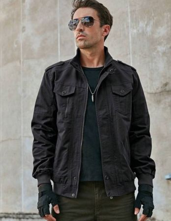 Manfinity LEGND جاكيت رجالي كاجوال ، مقاوم للرياح للتنزه في الهواء الطلق