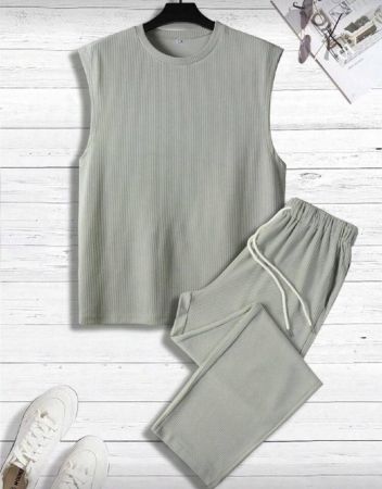 الصدر 59 cm  الطول 72 cm  الكمر 43 cm  الطول 109 cm