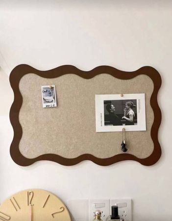 ملصقات حائط من اللباد المتموج - مجموعة مجانية من 20 قطعة من دبابيس الضغط، لوحة ملاحظات للمكتب، لوحة ملاحظات تخطيط قابلة لإعادة الاستخدام - لغرفة النوم، غرفة المعيشة، المكتب، المطبخ، ديكور جاهز للغرفة، خلفية ديكور حائط للصور، هدية للعطلات - للملاحظات اليومية، هدية عيد ميلاد، هدية تخرج