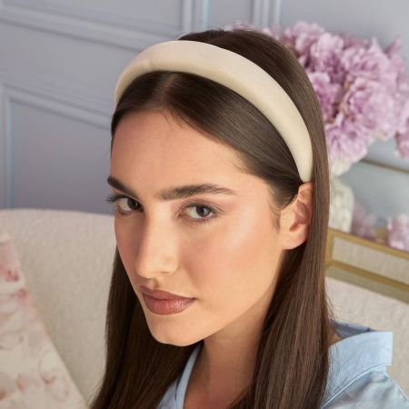 قطعتين شريط رأس أنيق أسود وبيجي و ذو جودة عالية للنساء، إكسسوار شعر متعدد الاستخدامات مناسب للخروجات اليومية والكاجوال والحفلات والشاطئ ومكياج، إكسسوارات شعر، شريط شعر، هدايا إكسسوارات جمال المنزل للنساء (اللون : بيجي + اسود )