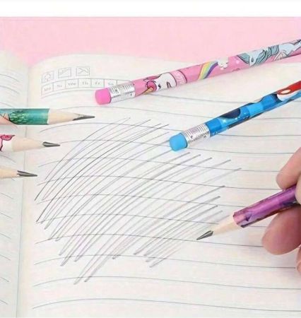 Sanrio 30 قلم رصاص خشبي مع رسوم كيتي الكرتونية الجميلة، مجموعة 30 قطعة في أنبوب، لوازم تعليمية للأطفال، جوائز قلم رصاص إبداعية للطلاب في المدارس الابتدائية، سمك 0.5 مم، مناسبة للمدرسة والمكتب، يمكن إهداؤها كهدايا لأصدقاء وأطفال، تفضيلات الحفلات