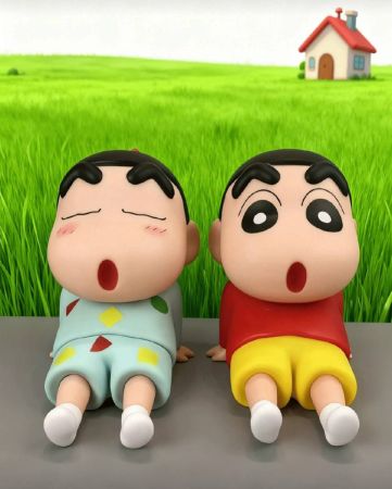 CRAYON SHINCHAN حامل هاتف شكل ملابس نوم جميلة شياوشين - لعبة تذكارية، مصنوع من مادة البولي بروبلين المتينة، إكسسوار مثالي للمكتب وهدية
