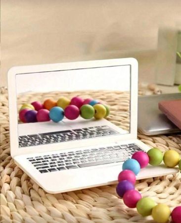 مرآة مكياج قابلة للطي، بحجم جيب (مشابهة لتصميم الكمبيوتر المحمول)، مرآة مكياج قابلة للطي محمولة مع تفاصيل لوحة المفاتيح، ضرورية للسفر والمكياج في الطريق