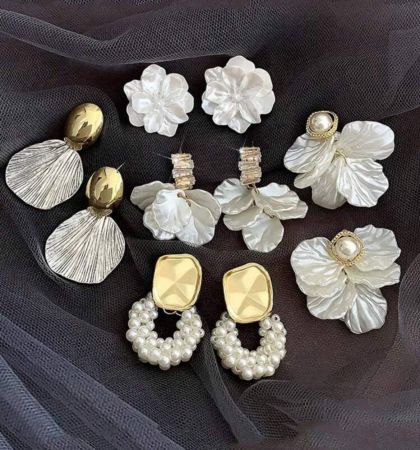 5 أزواج/طقم من ألأقراط بتصميم البتلات الأنيق المبسط مع شرابات ذات خرز مصنوعة من خرزة الزجاج الزائفة بطراز فرنسي، متعددة الاستخدامات للنساء في الاستخدام اليومي والاحتفالات